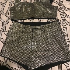 Two piece diamond set